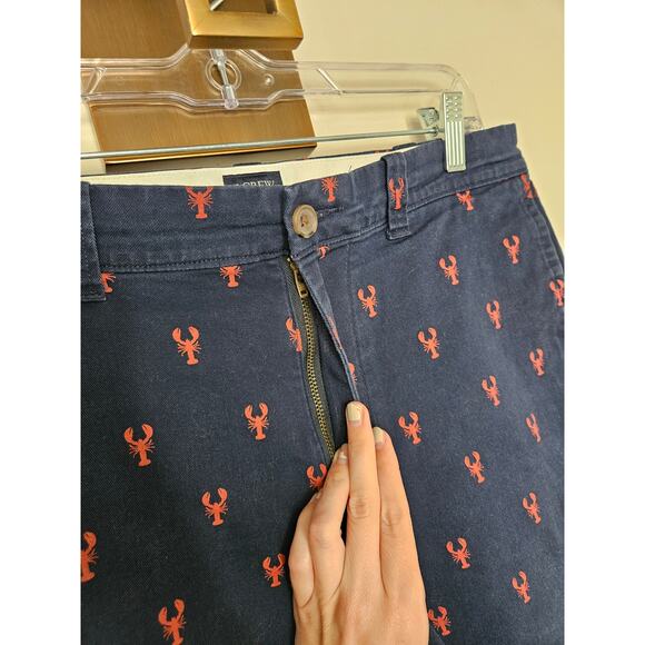 J. Crew Navy Red Lobster Print Reade Flex Khaki Short 7" Inseam 7" Size 31 - Picture 4 of 11